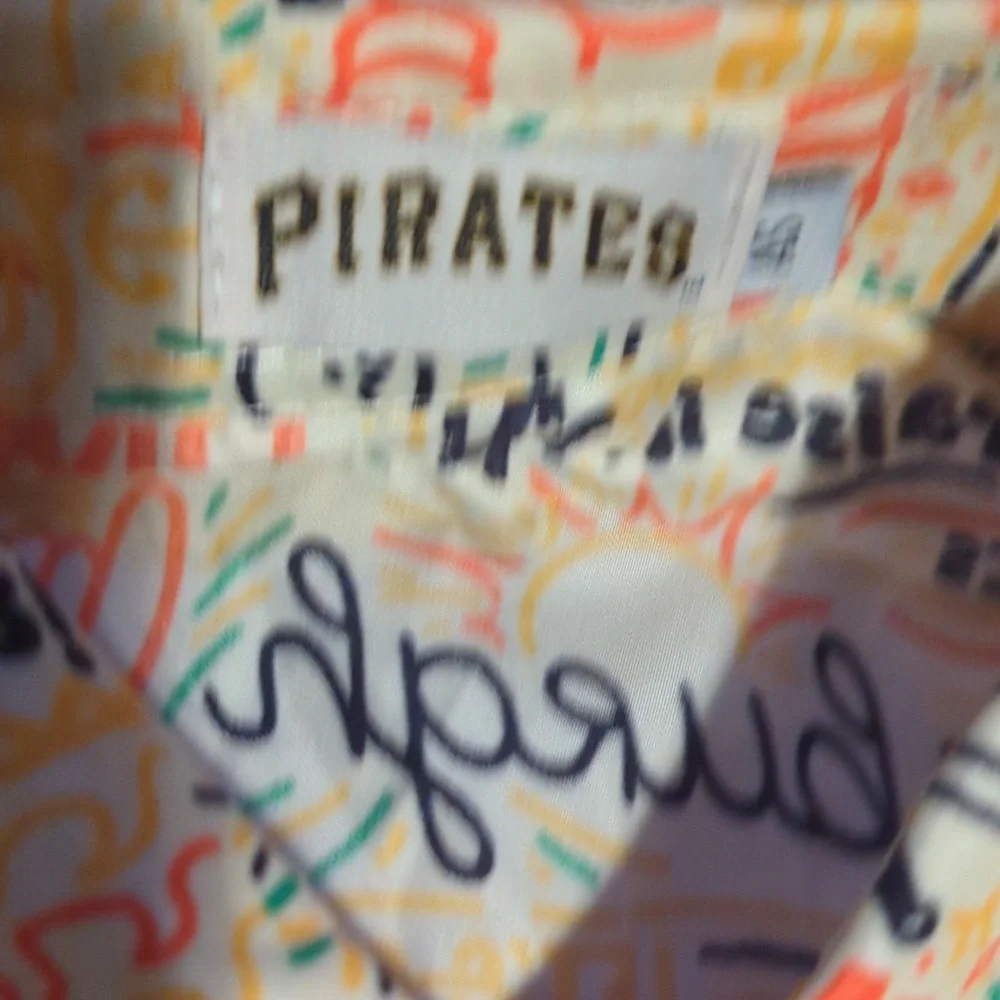 Pittsburgh Pirates Hawaiian Shirt With Matching Reversible Bucket Hat - Picture 2 of 6